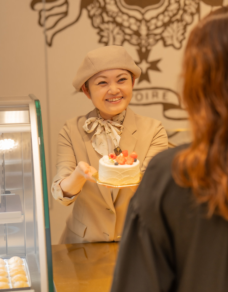 ポアール･アントレではたらく